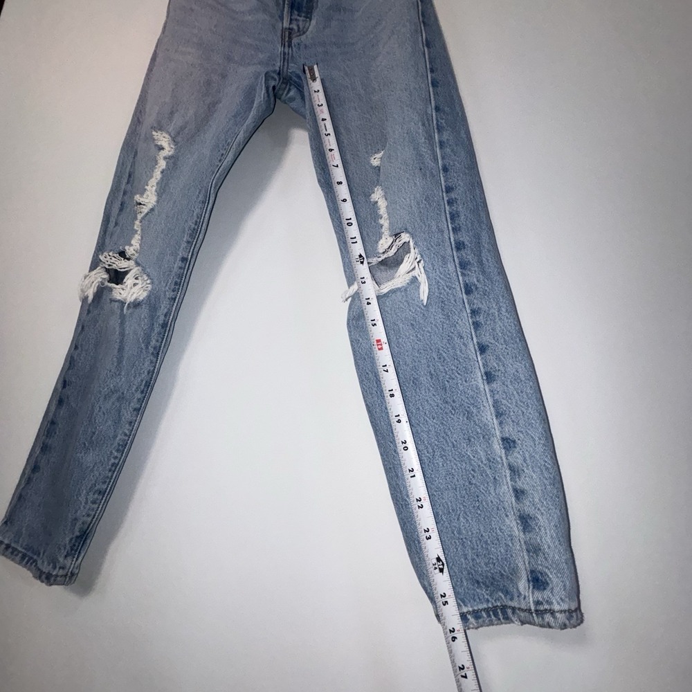 Levi's Wedgie Fit Distressed Knee High Rise Cotton Denim Jeans Size 26 - Picture 6 of 13